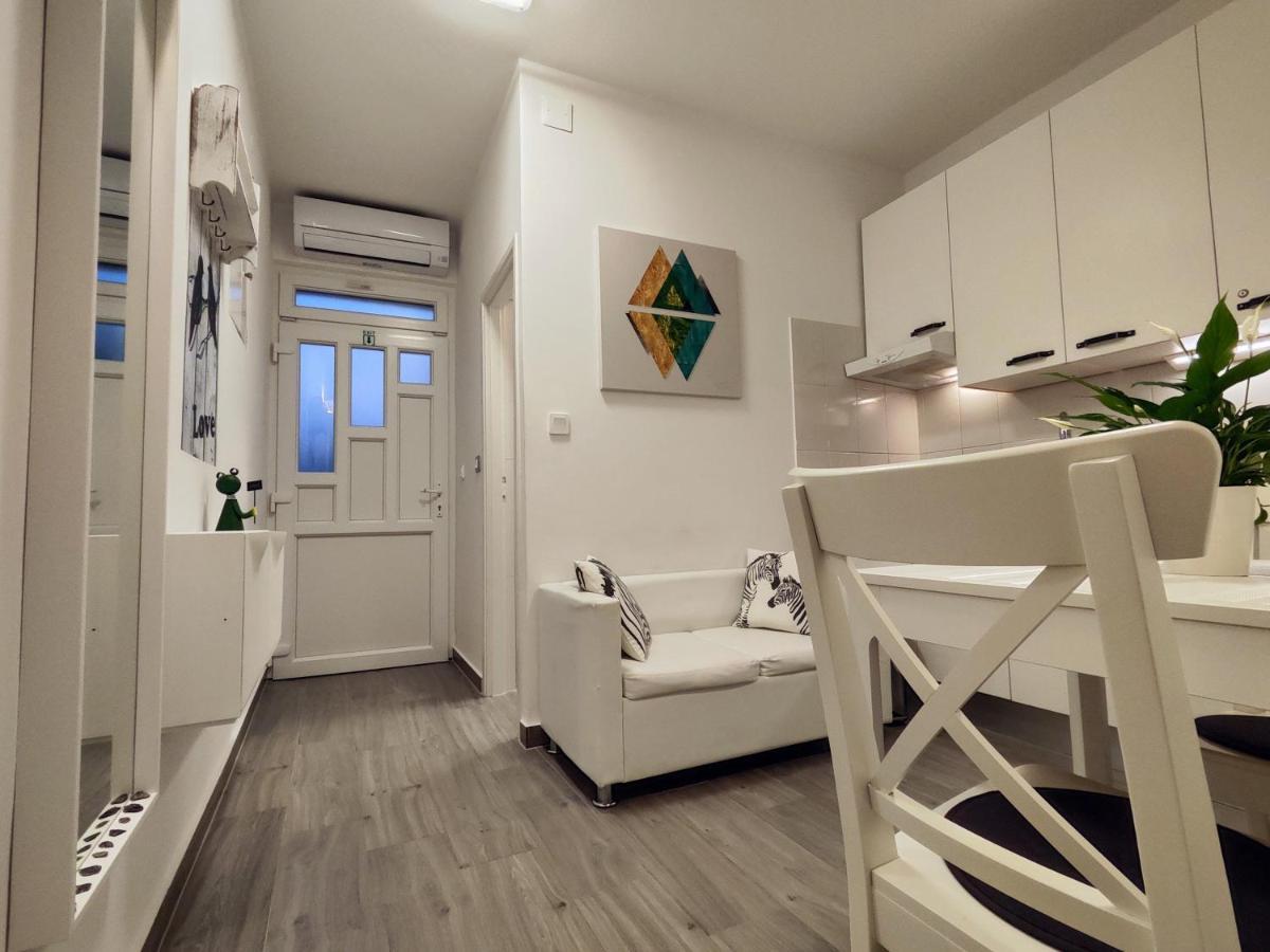 Sea & Sun Apartments Tučepi Pokój zdjęcie