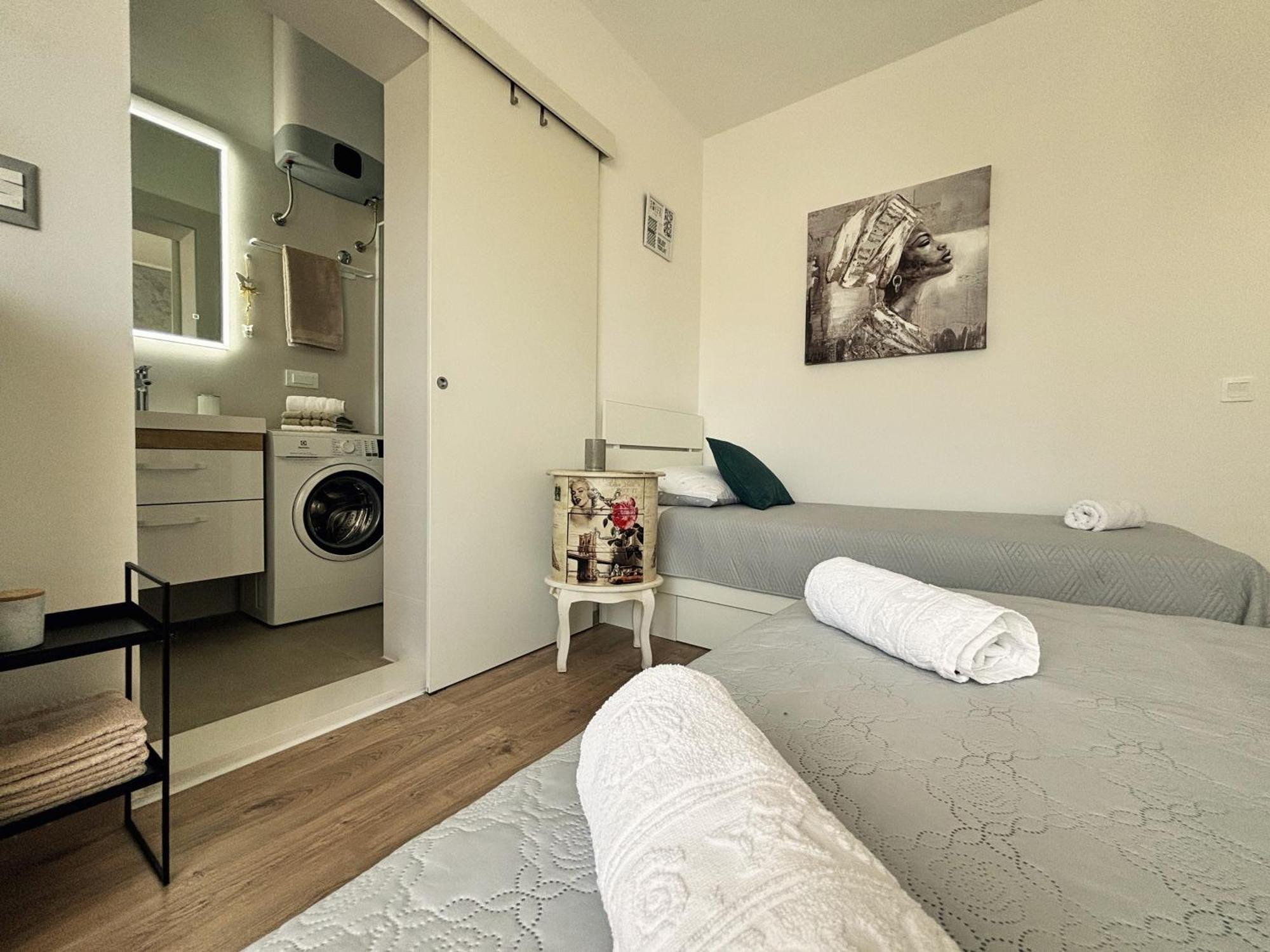 Sea & Sun Apartments Tučepi Pokój zdjęcie